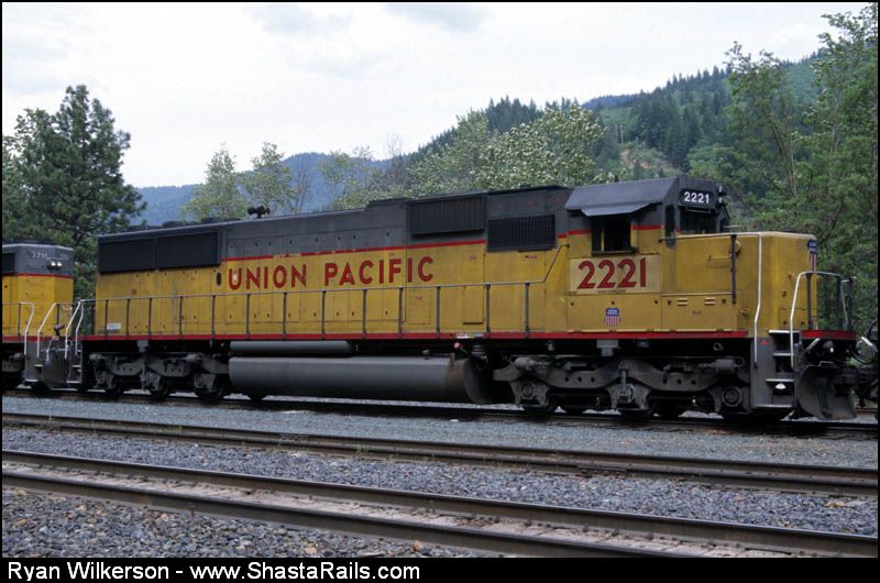 UP 2221